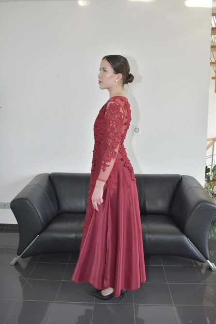 Společenské šaty Aubépine Rouge